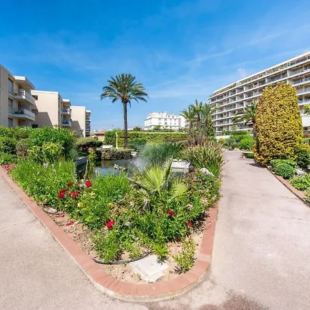 Daire Les Oliviers By Interhome